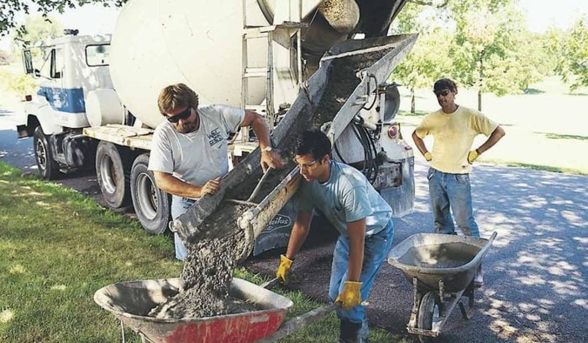 pouring-concrete